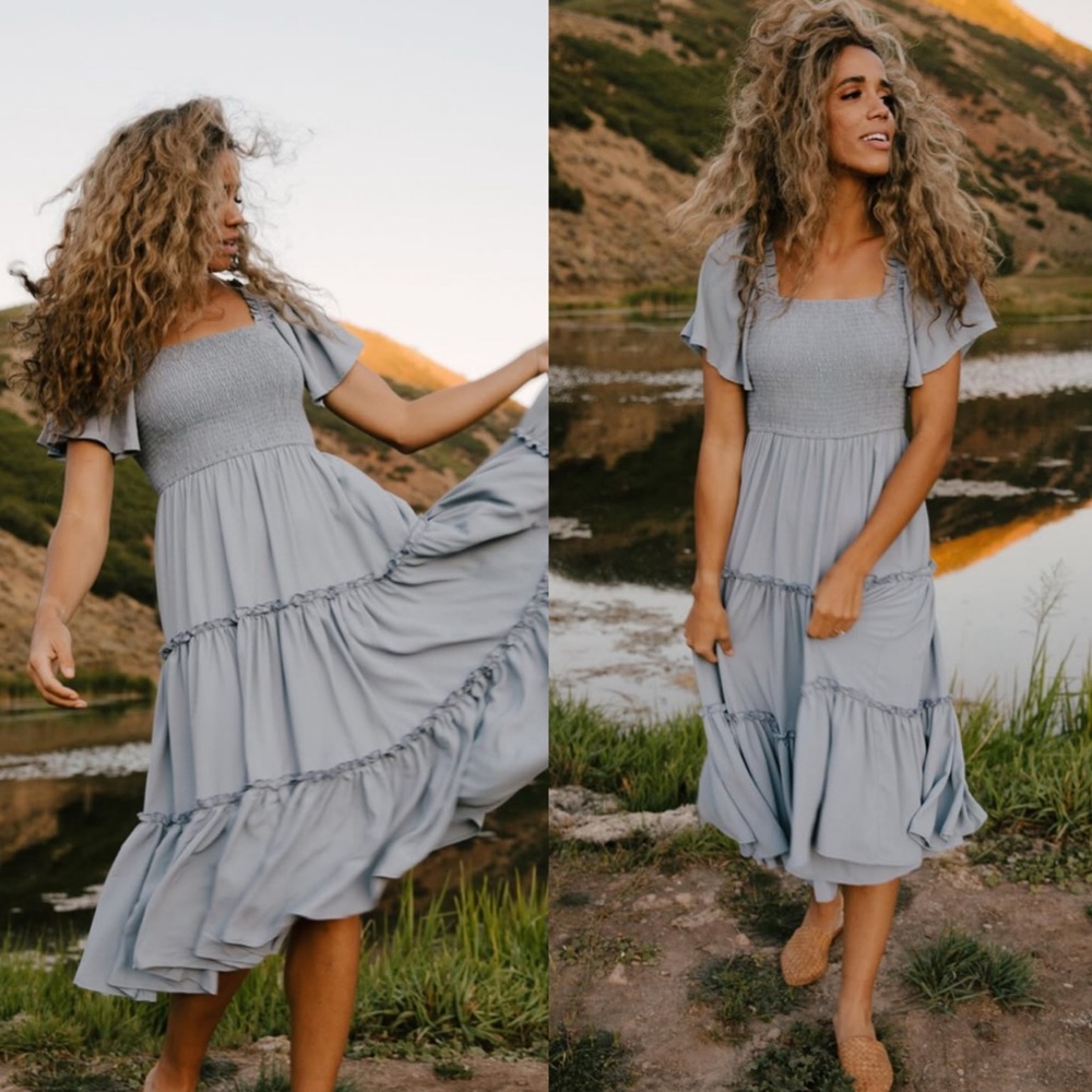Ivy City Co Blue Midi Dress